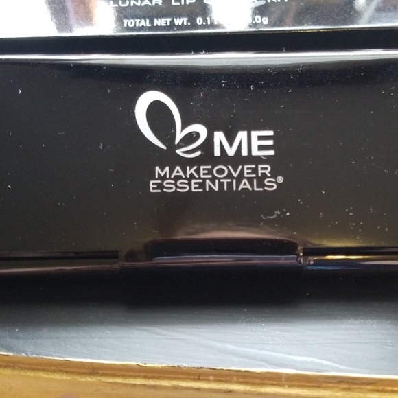 Makeover essentials lip color kit - Picture 2 of 6